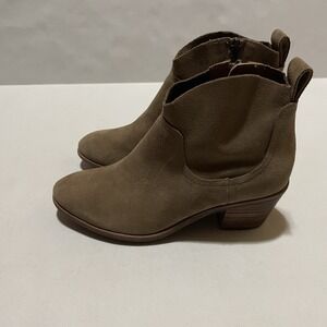 UGG Australia Kingsburg Women's Ankle Bootie Boots Size 6.5 Tan Suede Heel
